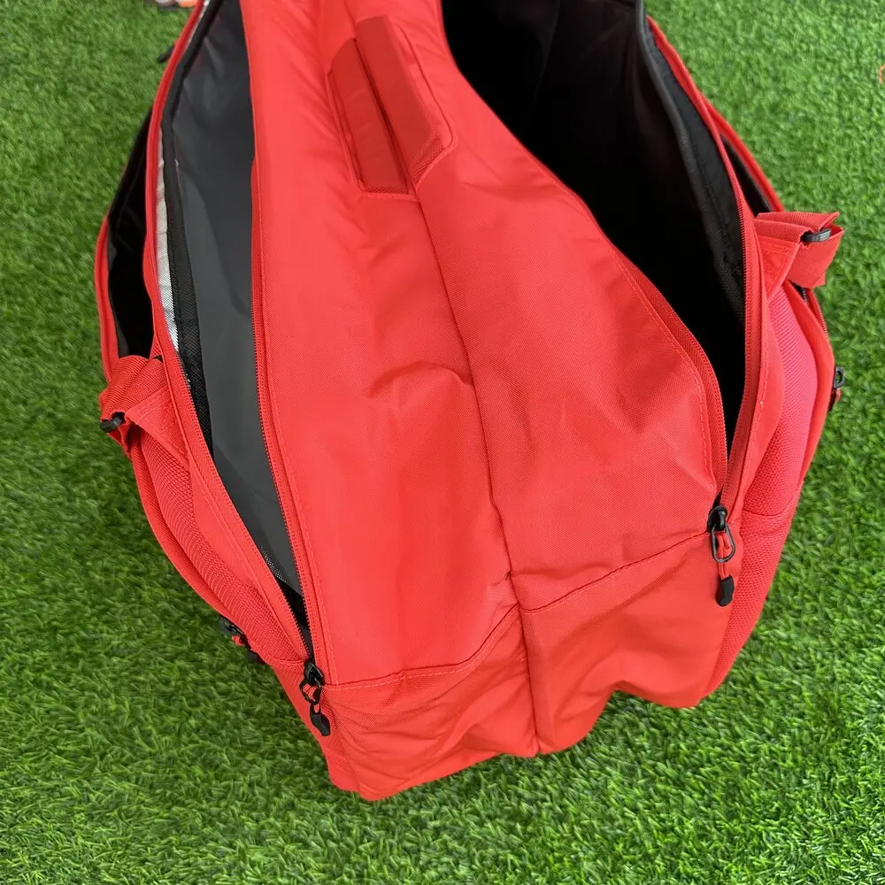 Wilson 2023 Super Tour Pro Staff 6 Pack Fine-knit Coating Tennis Bag 3-Decks Racket Backpack Racquet Bag with Thermoguard Red