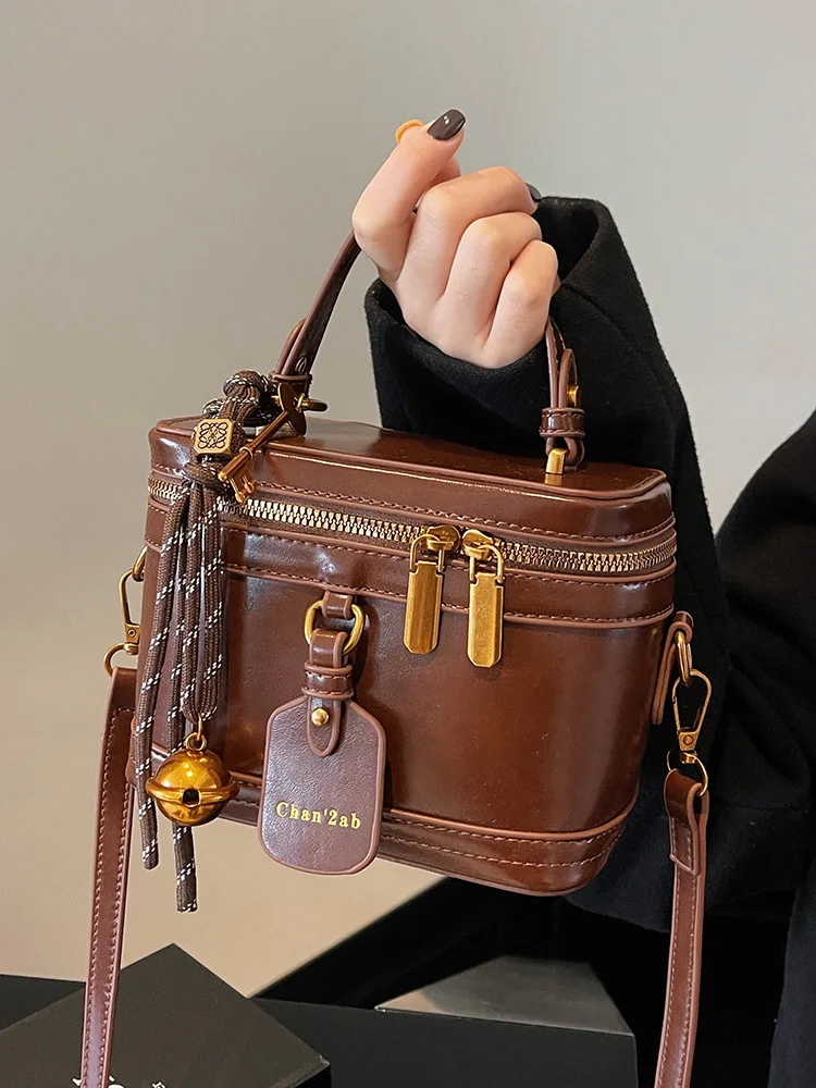 Luxury Burgundy Crossbody Bag 2025 New Women\'s Double Zipper Letter Design Underarm Bags Elegant High End Ladies Handbag Trend