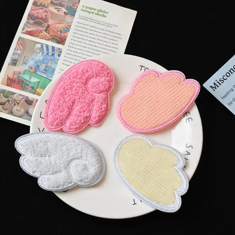 1 Stück Niedliche Engelsflügel-Haarnadel, Spurloser Pony-Clip, Fransen-Organisations-Haarwerkzeug, Süße und Entzückende Weiche Haarspange – Detail 3