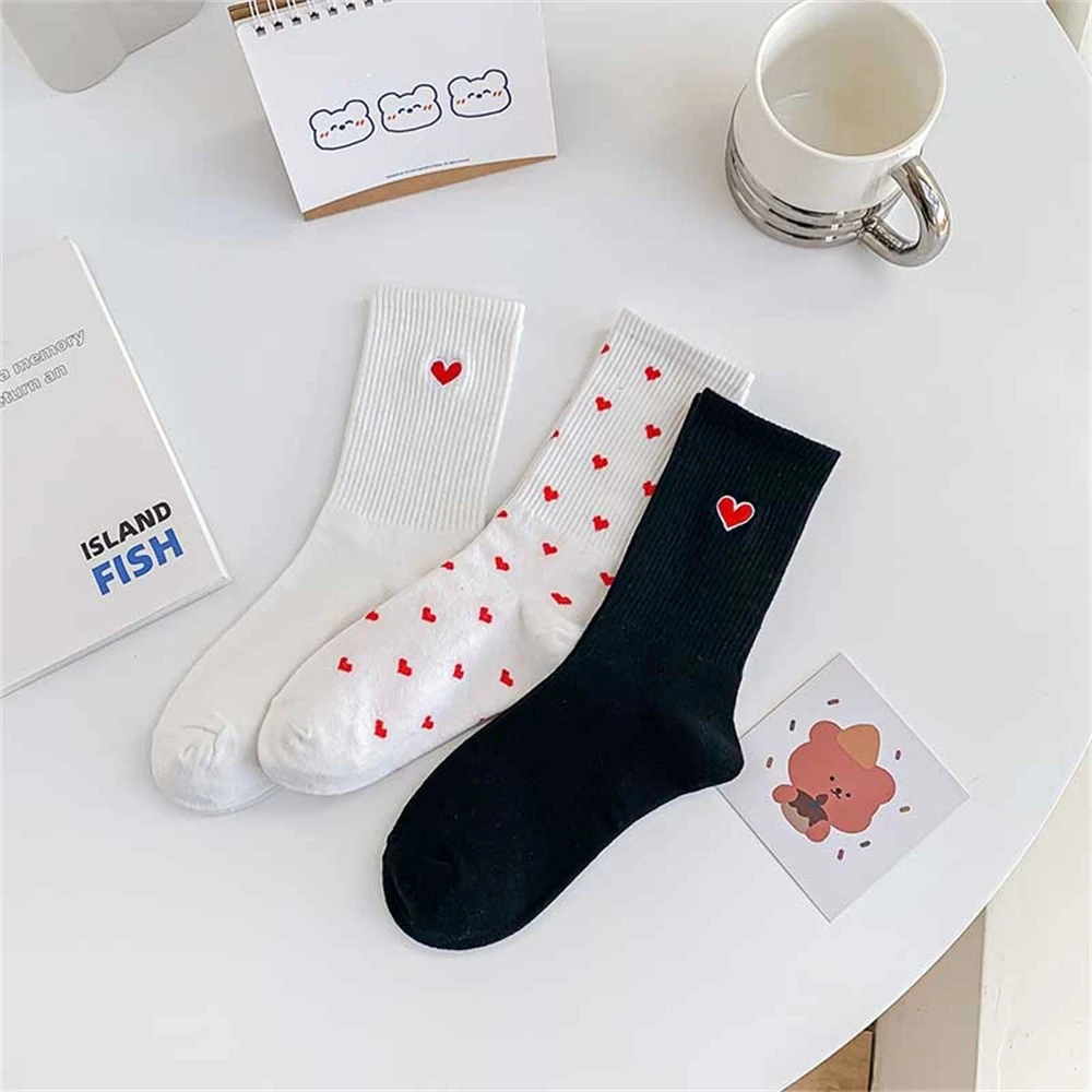 New Red Love Heart Cotton Cute Casual Breathable Soft White Black Fashion Sport Socks Dropship