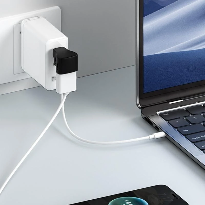 

J1HC Type C Hubs с поддержкой разрешения типа C и USB -порта 8K и быстрого зарядки для нескольких устройств