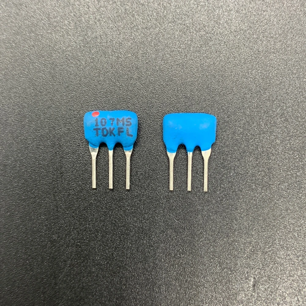 50PCS/ TDK ceramic crystal oscillator FFE1070MS11SBL FFE10.7MS 10.7MHZ straight plug 3-pin filter
