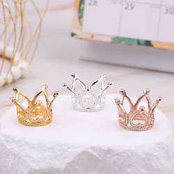 1pc 1/6 Dollhouse Miniature Metal Crown Headwear Hairwear Hair Accessories For Dolls Decorations DIY Kids Pretend Play Toys Gift