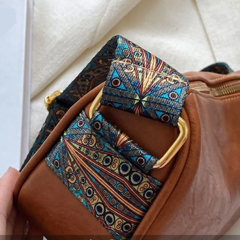 Advanced Retro Small Handbag 2024 New Fashion Luxury Wallet Popular Joker Hand Bag Single Shoulder Bag Messenger Bags Jiaozi Bag