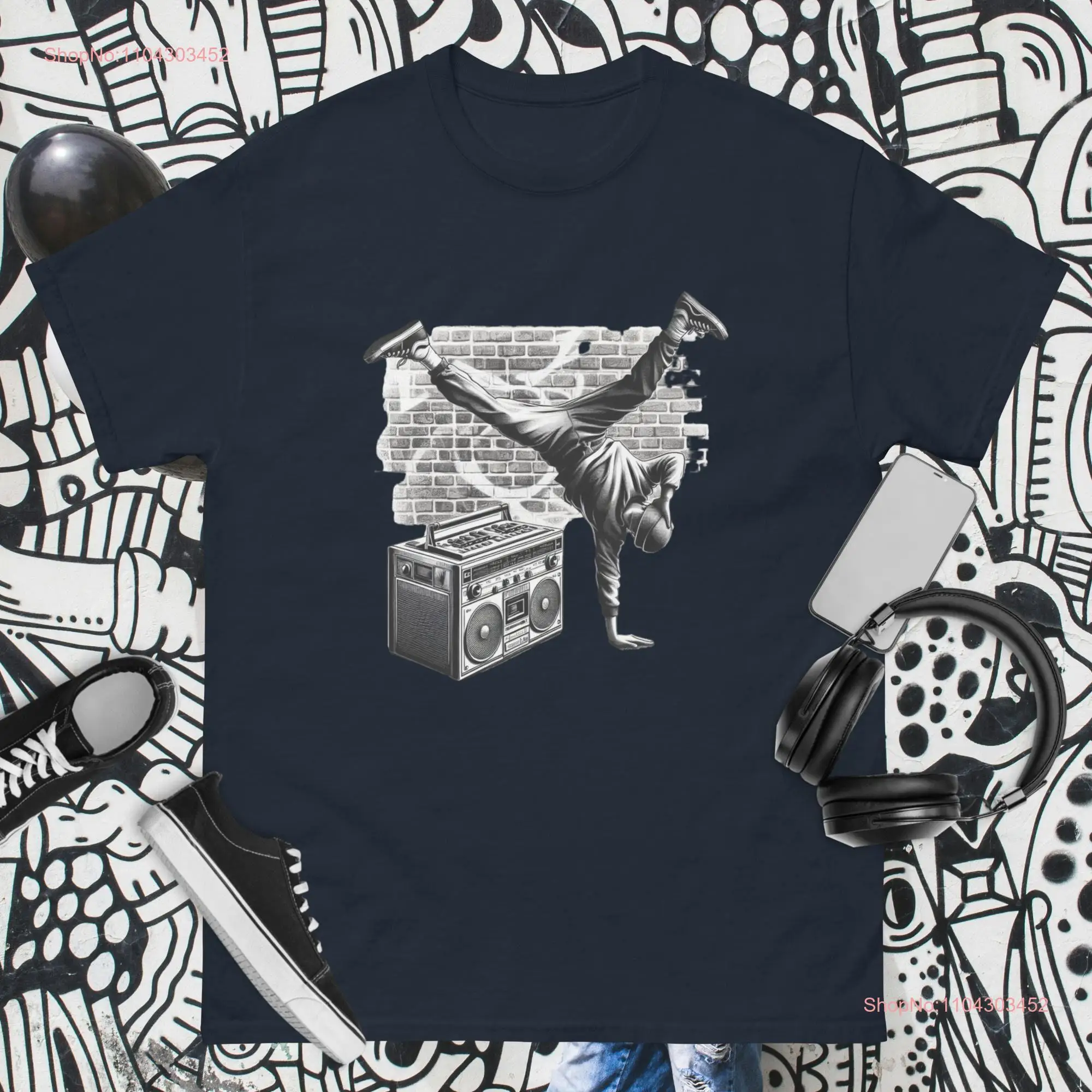 B Boy BreakDancing T Shirt Hip Hop BoomBox Graffiti Old School Ghettoblaster Retro Break Dancing Vintage BBoy