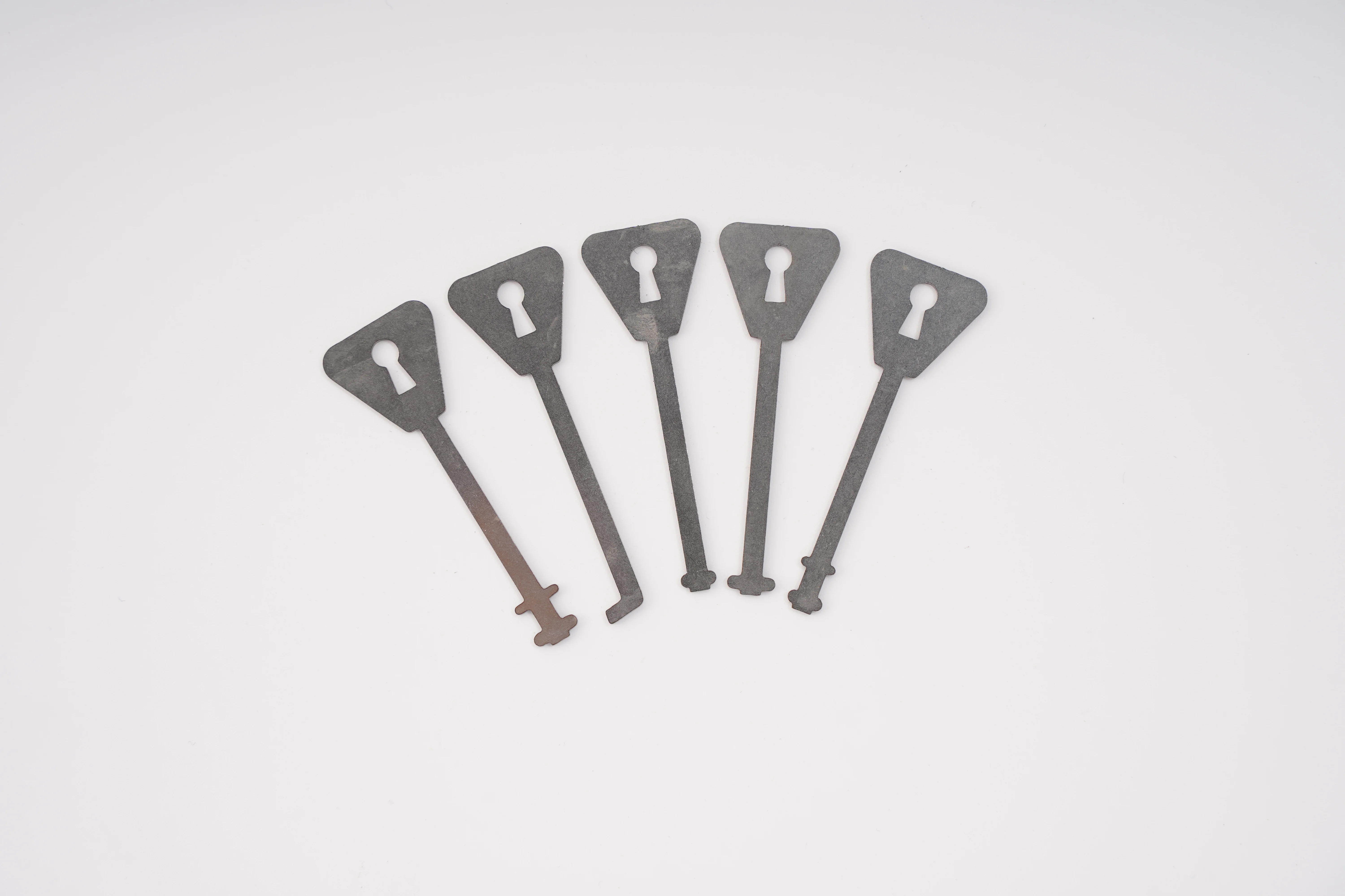 14 في 1 فتاحة مفاتيح رئيسية من الفولاذ المقاوم للصدأ أدوات الأقفال EDC