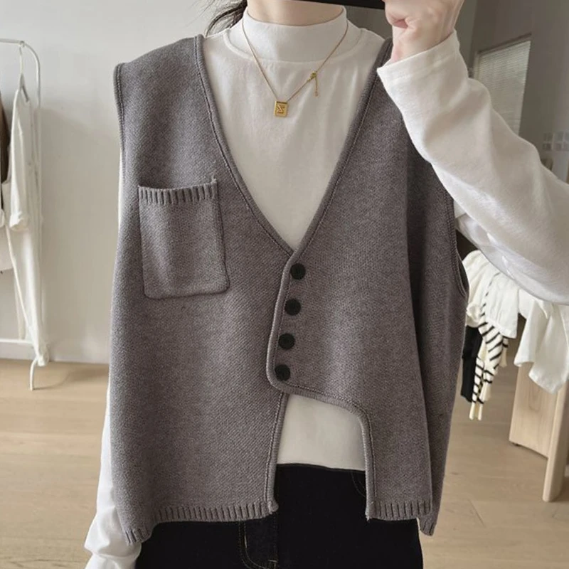 Sleeveless Sweater Vests Women Knitted Loose Leisure Solid V-neck Simple Vintage Asymmetrical Designed Chic Fashion New Winter