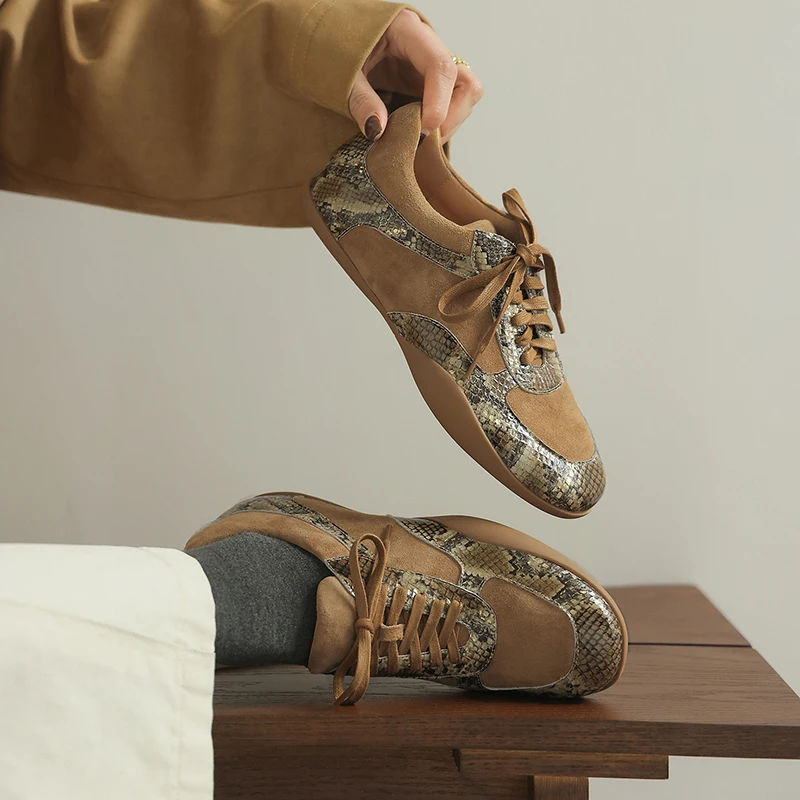 

2026 Spring Fashion Sneakers Genuine Leather Hidden Wedge Snake Print Color Block Flat Shoes Women Comfort Shoes