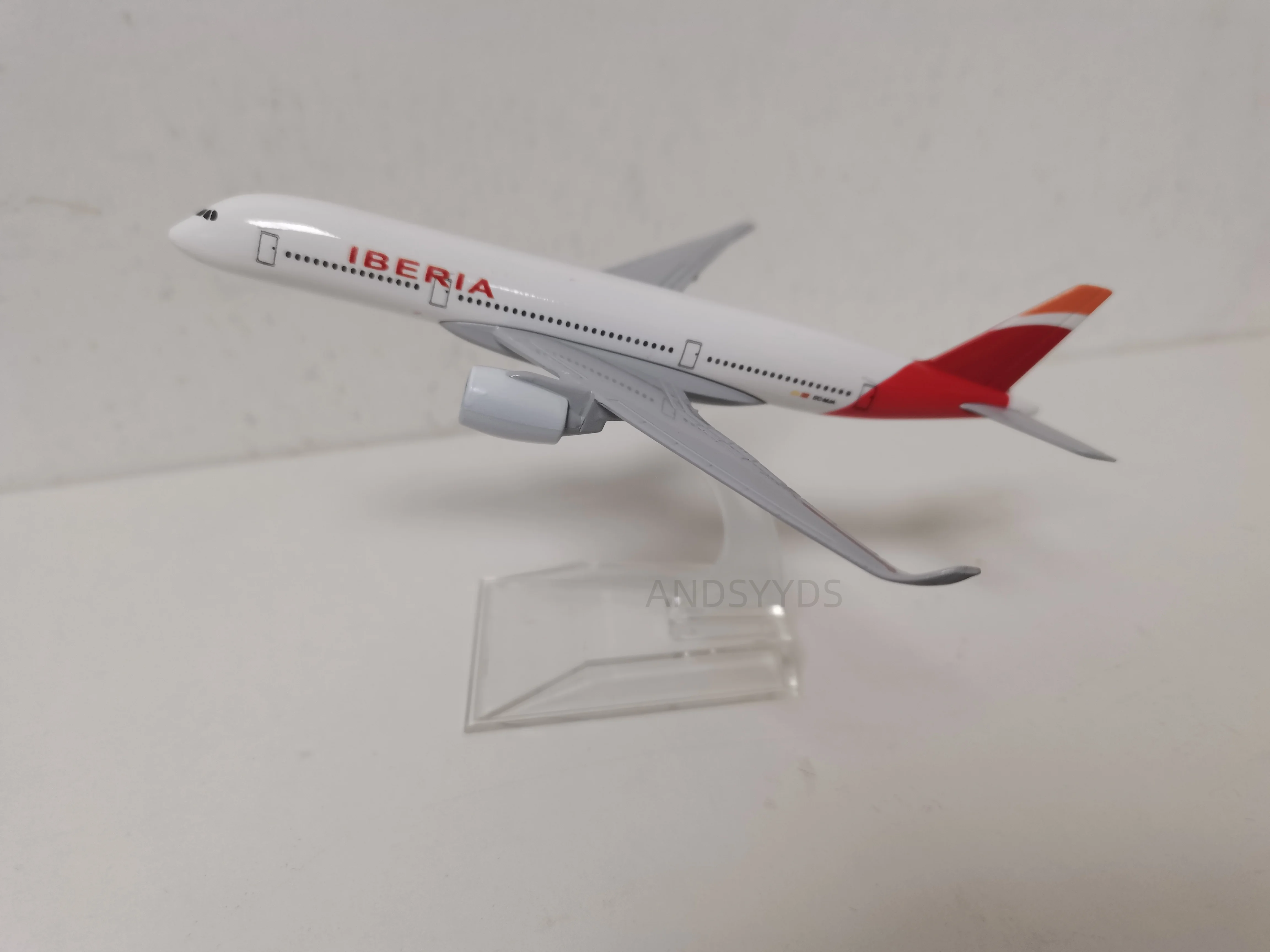

Дисплей, модель самолета 16 см 350 A350 Iberia Airways, самолет с базовым шасси, модель самолета из сплава, детские новые игрушки, коллекция