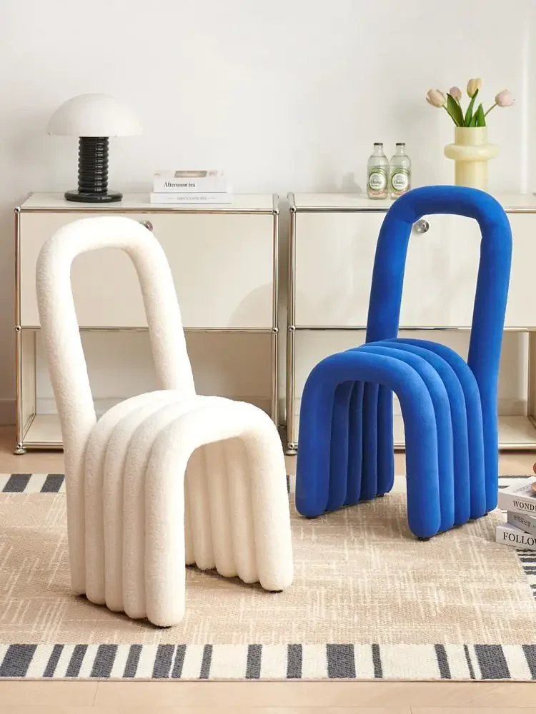 

Премиум-кресло для макияжа AA, легкое и роскошное, для девичьей спальни, туалетный стул, современный простой стул для маникюра с подлокотниками и спинкой из овечьей шерсти