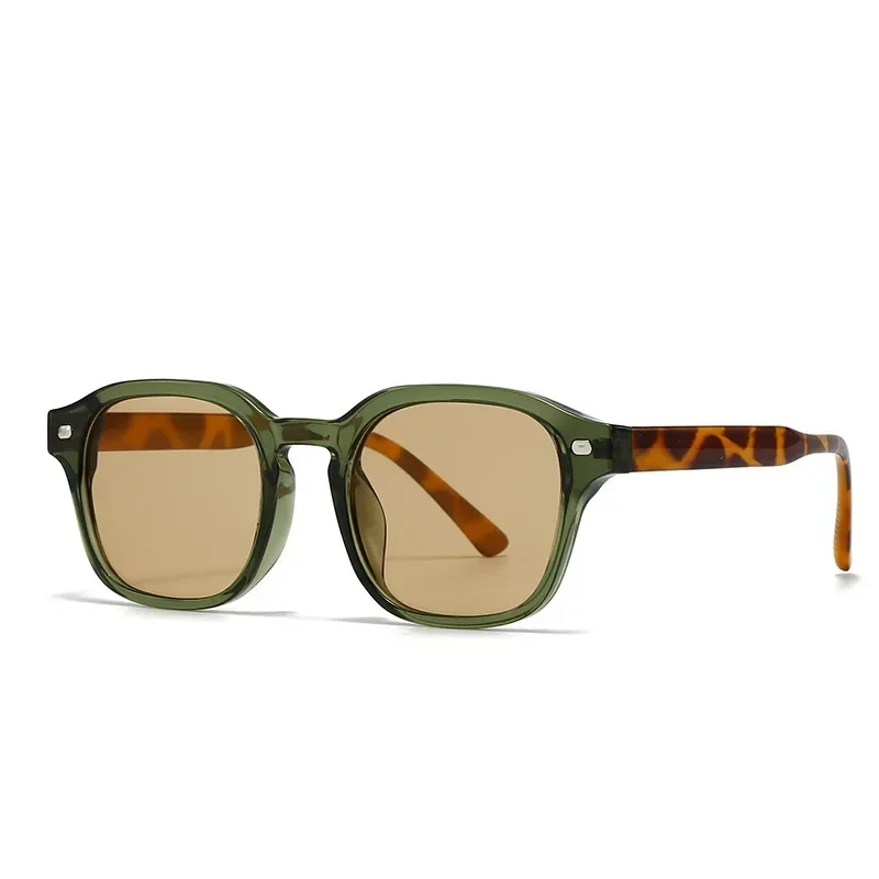 

Ins Popular Fashion Square Sunglasses Women Retro Rivets Luxury Brand Designer Punk Popular Outdoor Sun Glasses UV400 Shade