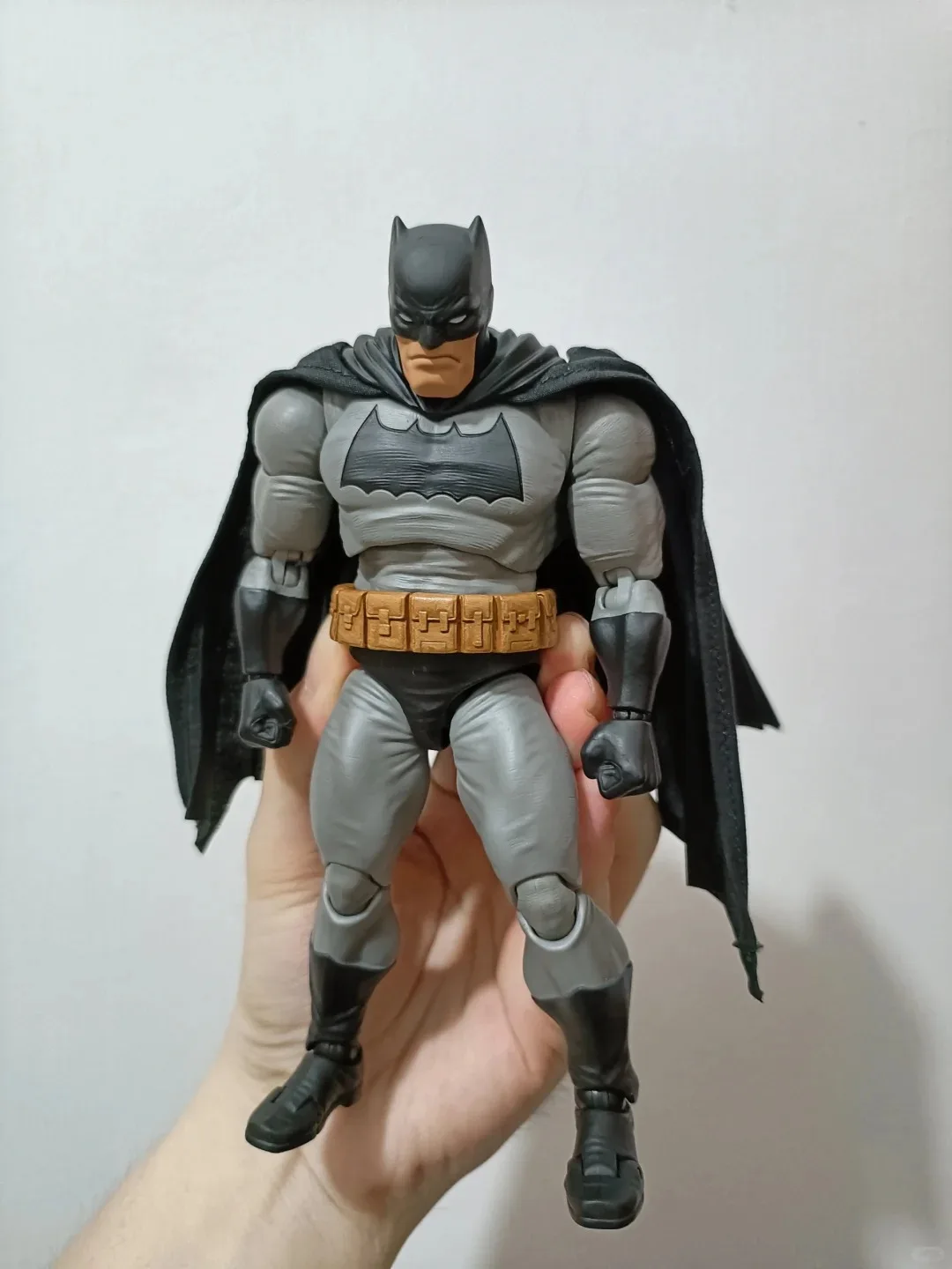 MAFEX マフェックス BATMAN No.106 Medicom Toy Mafex - The Dark Knight Returns - BATMAN 6in/15.24cm