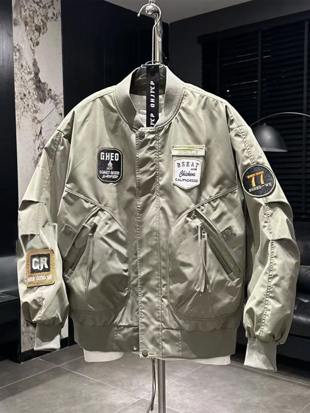 

Модная свободная бейсбольная куртка American Label с тяжелой вышивкой, мужская осенне-зимняя новая ткань из полиэстера, обычная свеч-де...