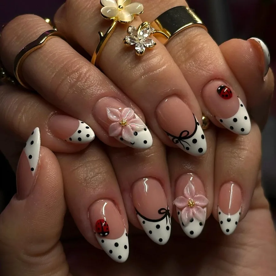 

European and American wearing armor, French 3D glue flower printing almond fake nail manicure piece