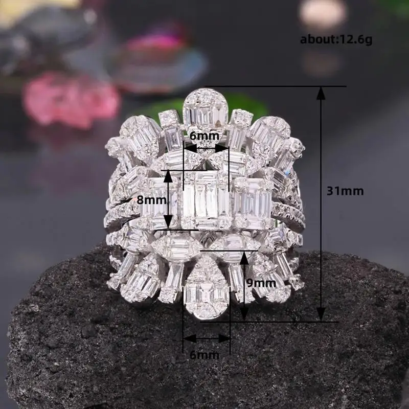 Huitan Symmetrisches Design Damen Silberfarbener Ring Hochzeit Party Eingelegte Glänzende Geometrische Zirkonia Mode-Accessoires Statement-Schmuck – Detail 1