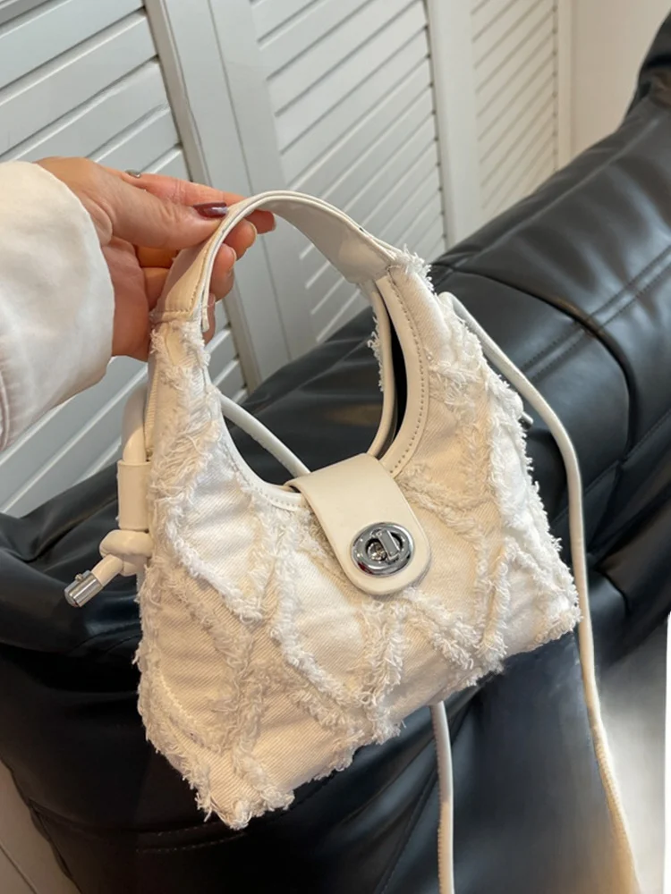 

Летняя женская сумка через плечо, джинсовая универсальная пушистая сумка с бриллиантами для поездок на работу, сумка подмышки, современная нейтральная магнитная синяя застежка