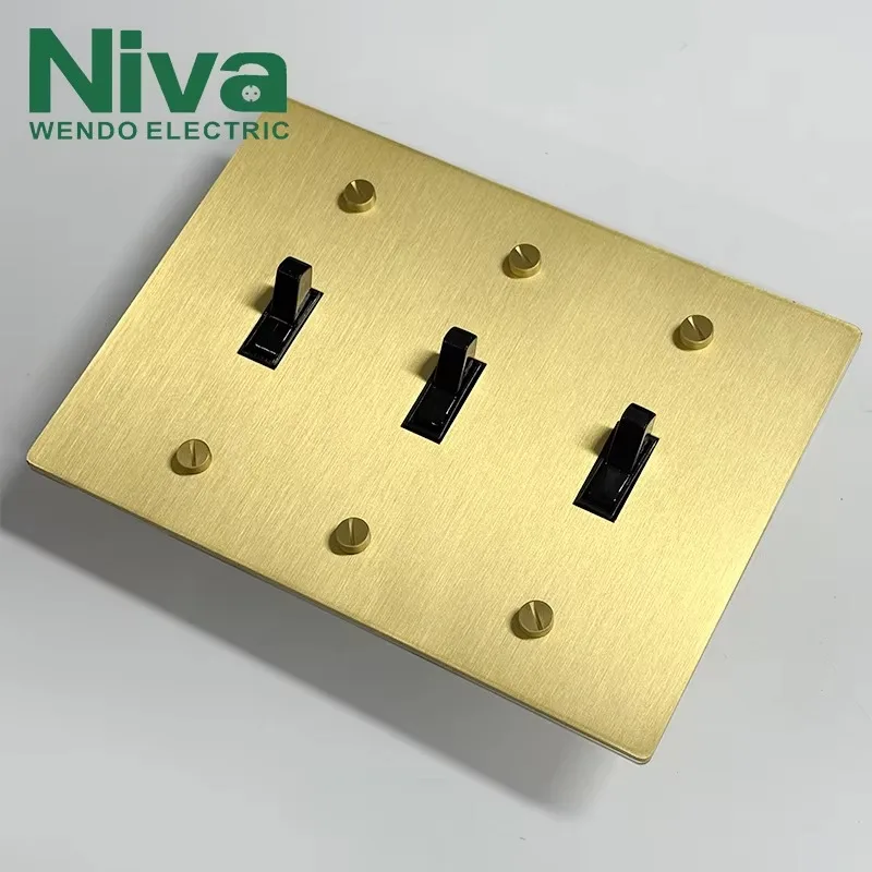 Brass American Standard Wall Socket 118 Type Polished Brass Panel Multi-Gang Power Outlet for Hotel Villa Residential