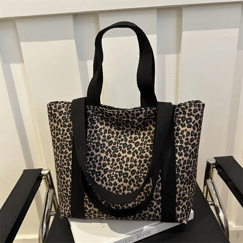Large capacity leopard print fashion shoulder bag versatile travel cloth bag