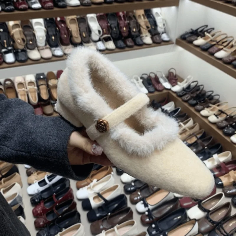Fashion Elegant Shallow Mouth Casual Women's Mid Heel Shoes 2026 Winter Versatile Plush Comfortable Warm Women Single Shoes