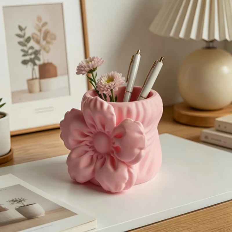 3D Printed Flower Pen Holder Cosmetic Organizer for Girl Pink Color Unique Pen Holder Desktop Decor for Brushes Pens for Women