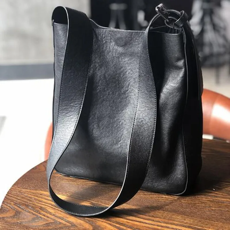 Dermis new big bag wide shoulder lead layer cowhide shoulder bag retro Korean version trend diagonal bucket bag