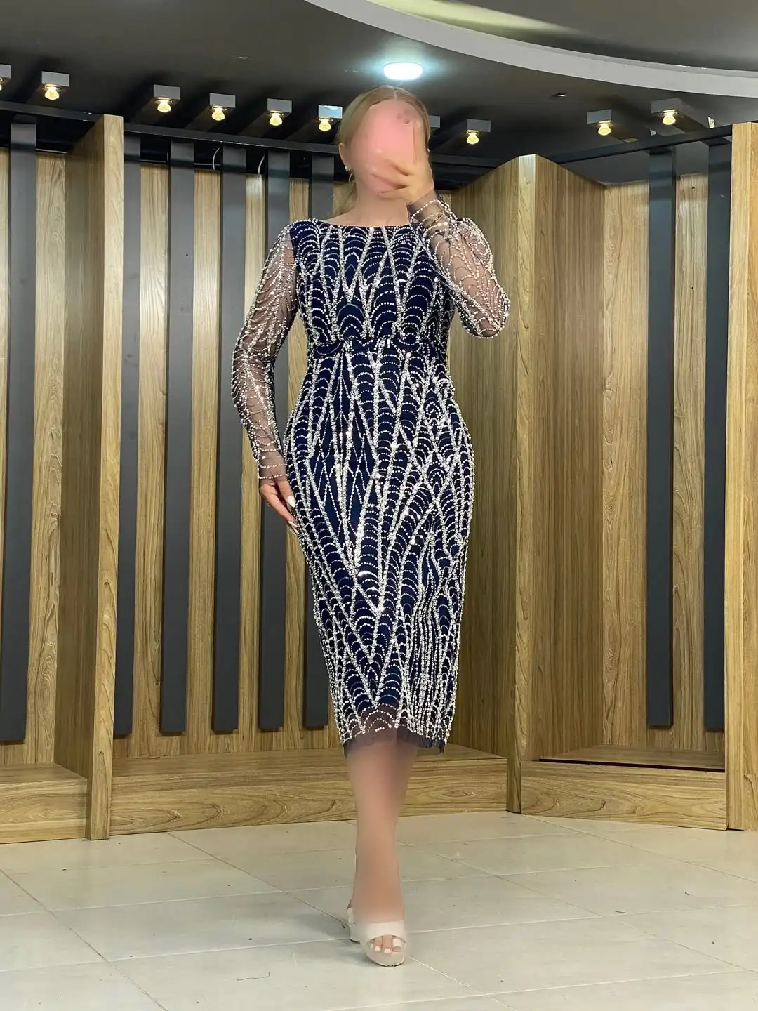 Ofherown الشاي طول أم فستان الزفاف الترتر حبة التطريز وشاح فساتين حفلات س الرقبة طويلة الأكمام فساتين الزفاف Gust