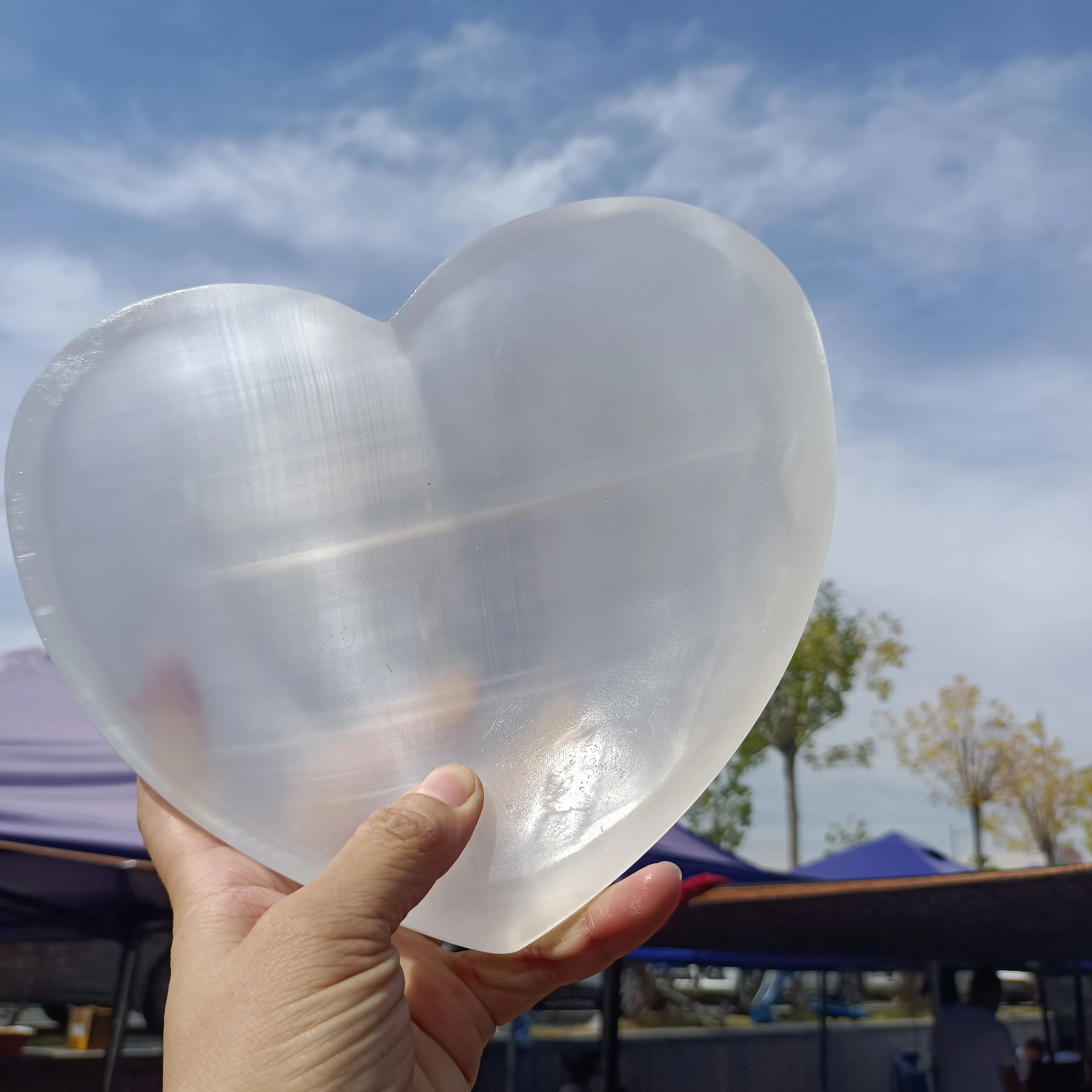 Natural Transparent Gypsum Heart,Quartz Crystal Ore Carved Heart-Shaped Bowl,Mineral Reiki Healing Stone,Degaussing Decor