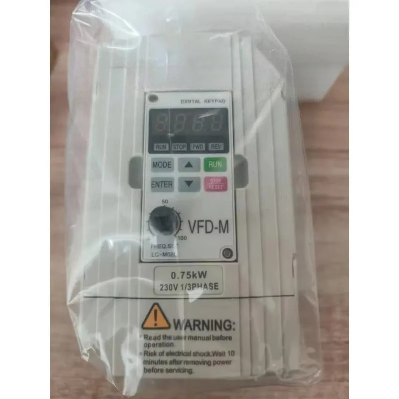 Brand New VFD007M21A 1HP 0.75KW AC Motor Drive 230V 400Hz Fast delivery