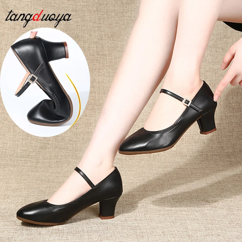 

Women's Square Dance Shoes Soft Bottom For Practice Teaching Suitable For All Seasons Social Dance Shoes Medium Heels