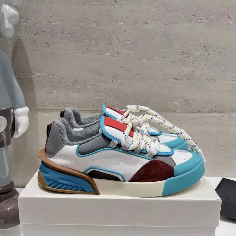 Sepatu kulit pria, sneaker olahraga Retro kasual nyaman musim gugur 2024 untuk lelaki