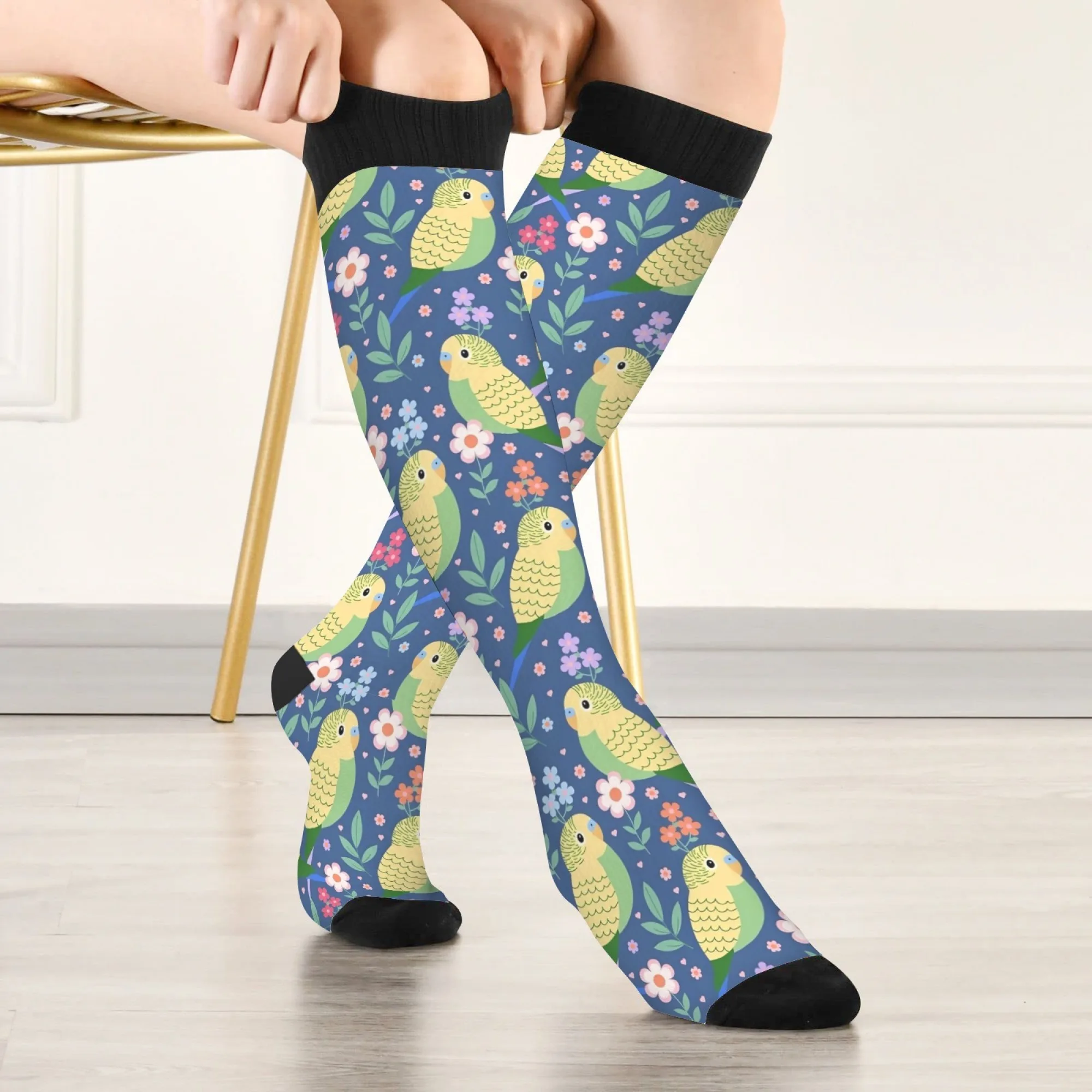 

Novelty cute parrot cartoon stockings casual fashion women's socks Harajuku style comfortable warm non-slip funny men's socks