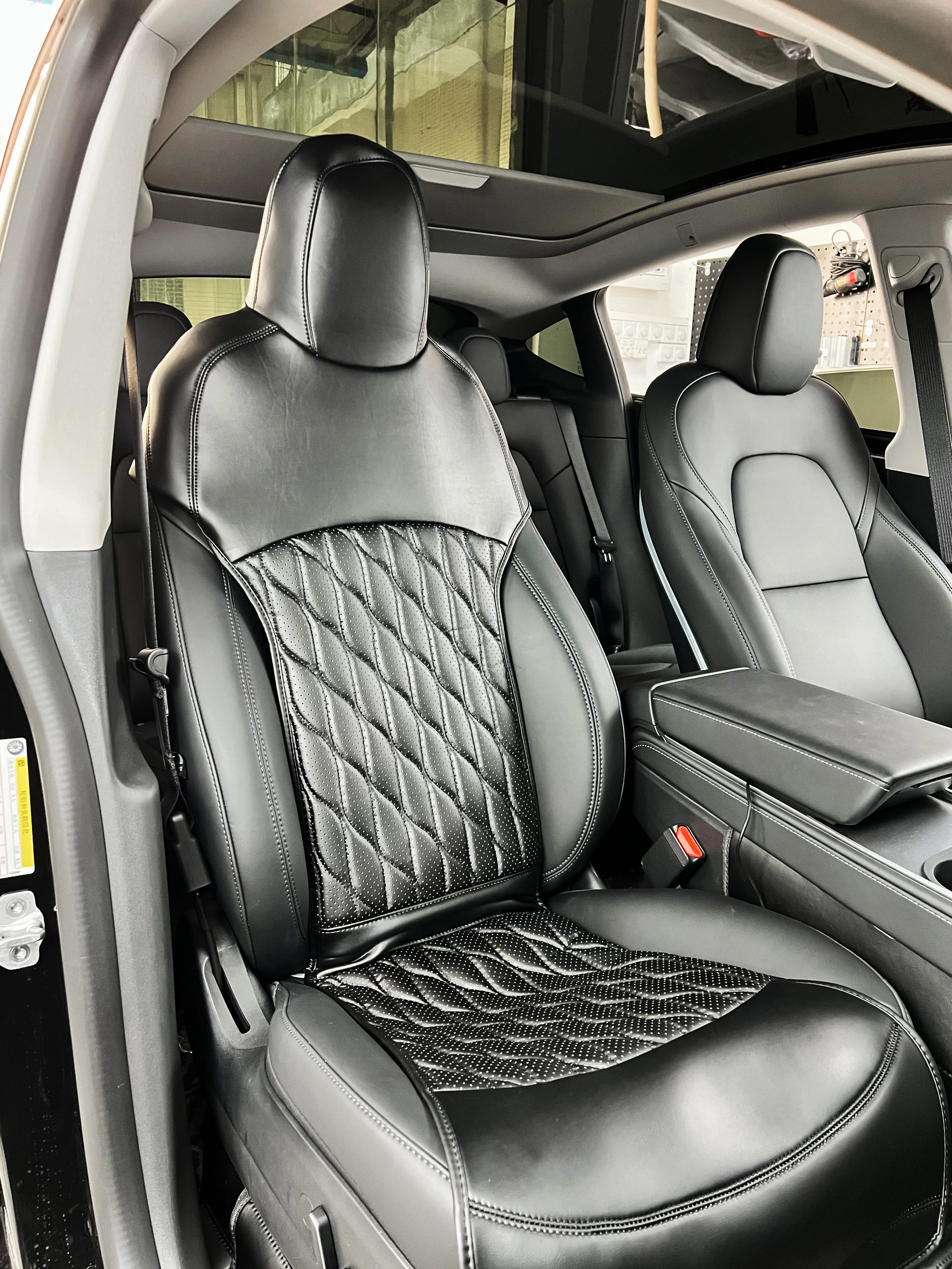 2023 All Seasons Universal Full Surround Ventilation Breathable Leather Seat Cover for Model Y 3 Special Car Cushion