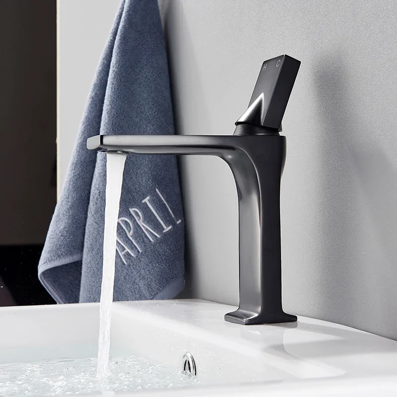 Vidric Royal Guard Style Faucet Chrome And Matte Black Faucet Cold And Hot Water Basin Faucet Basin Sink Mixer Tap Brass