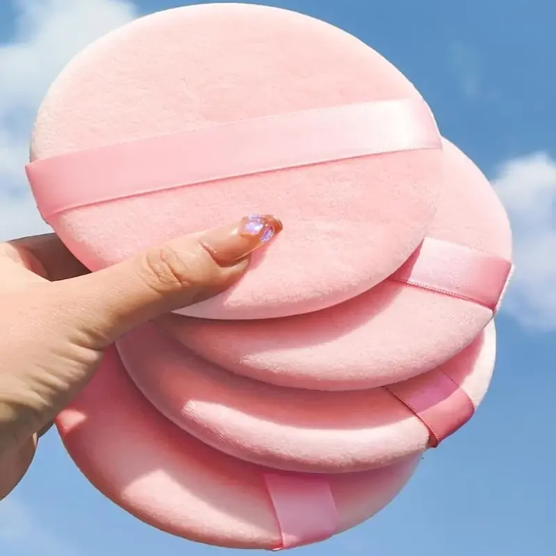 4 szt. 12cm Okrągłe Puszyste Pusze do Pudru Duże Pusze do Pudru Sypkiego Pusze do Makijażu z Haczykiem na Wstążkę i Rękawiczką