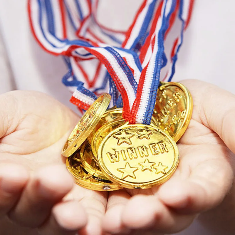 PinMiFillers-Trophée de noix de coco pour enfants, plastique doré, prix de jeu de sport, jouet de récompense, football pour enfants, faveurs de fête