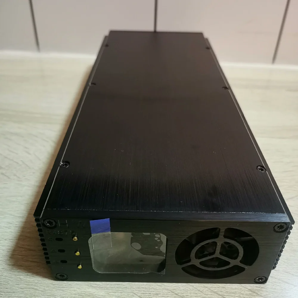 Caricabatterie Smart 121V 168V 4875G1: Recensione Pratica e Guida all’Uso per Professionisti e Appassionati di Elettronica