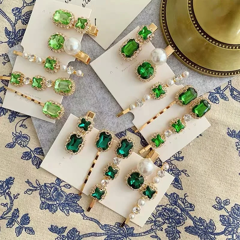 Vintage-style Green Water Diamond Hair Clip for Women, Vintage Side Swept Hair Clip, Daily Casual Evening Wedding Date Unique