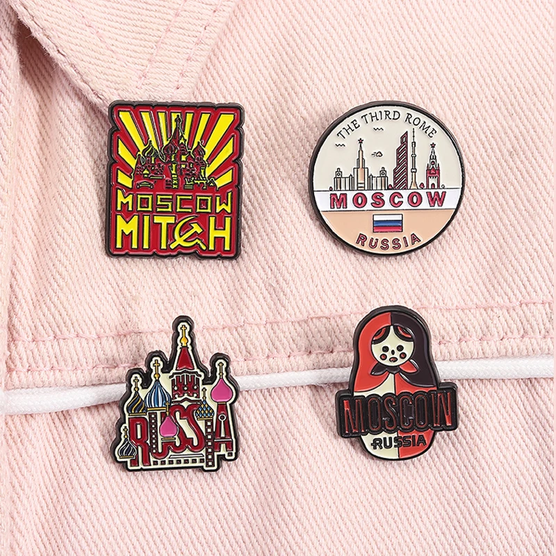 The Third Rome MOSCOW RUSSIA Eaneml Pins Saint Basil's Cathedral Suyumbike Tower Matryoshka Dolls Brooches Badge Jewelry Gifts