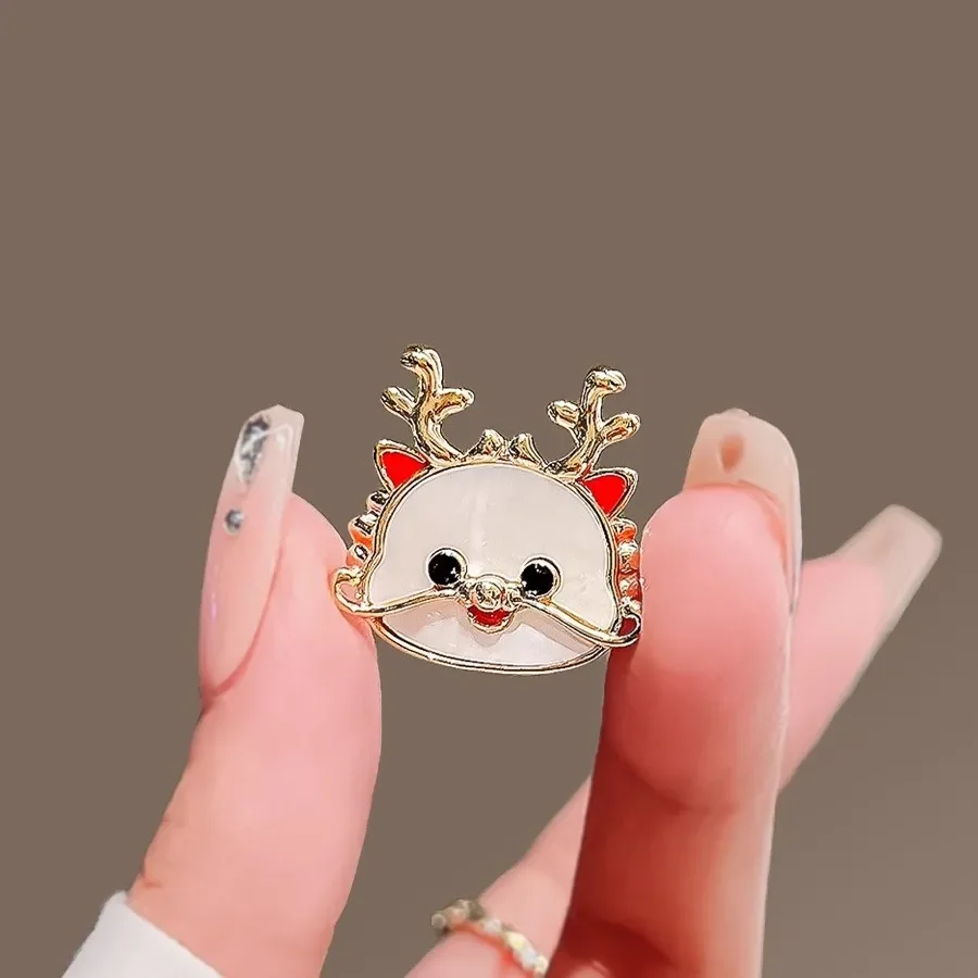 Kleine Draak Hoofd Broche High-end Vrouwelijke Broche Jaar van De Loong Zodiac Pin Gift Anti Slip Knop Badge Kleding accessoires