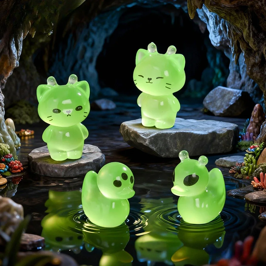 10-30Pcs green Resin Mini alien cat Miniatures Home Decor Alien Duck Figurines for DIY Doll House Desk Fairy Garden Decor
