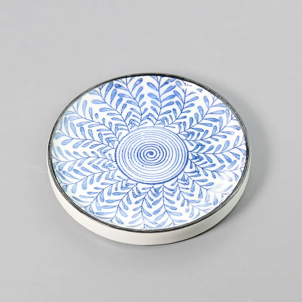 Chinese Style Blue and White Porcelain Tea Coaster Round Shape Coffee Cup Holder Saucer Living Room Coffee Table Decor Accessory