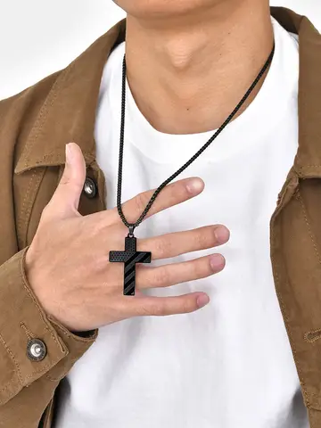 Vnox Collar con colgante de cruz de bandera americana para hombres, colgante con textura de bandera de EE. UU. atrevida, joyería de fe de acero inoxidable negro