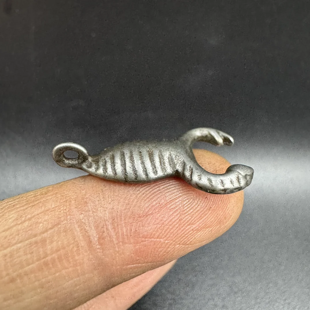 Mini Tibetan Scorpion Accessory - Exquisite Handmade Iron Elements for Bags, Cars, Necklaces, Keychains