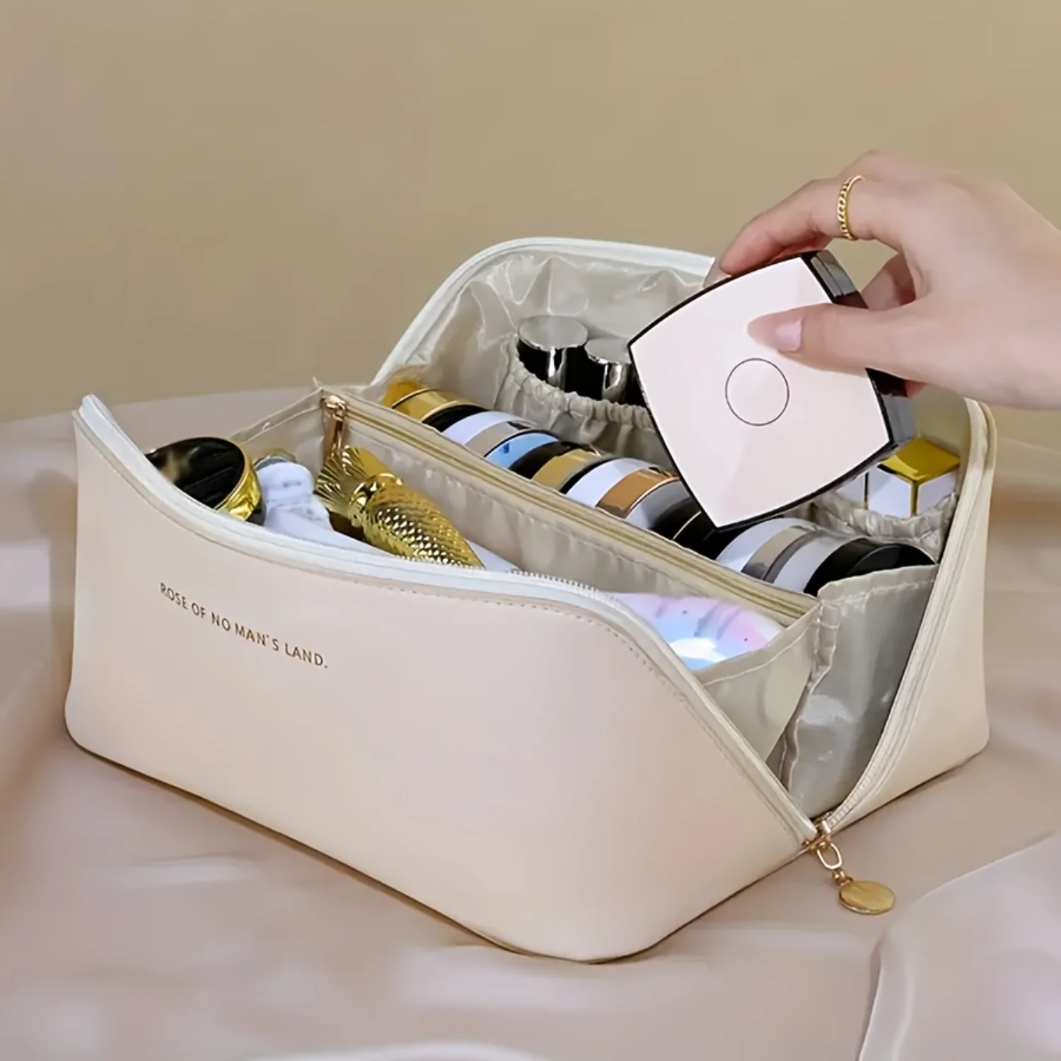 Fashion PU Pillow Cosmetic Bag Portable Travel  Bag Handbag Large Capacity Toiletry Bag Partition Classification Maternal And Ch