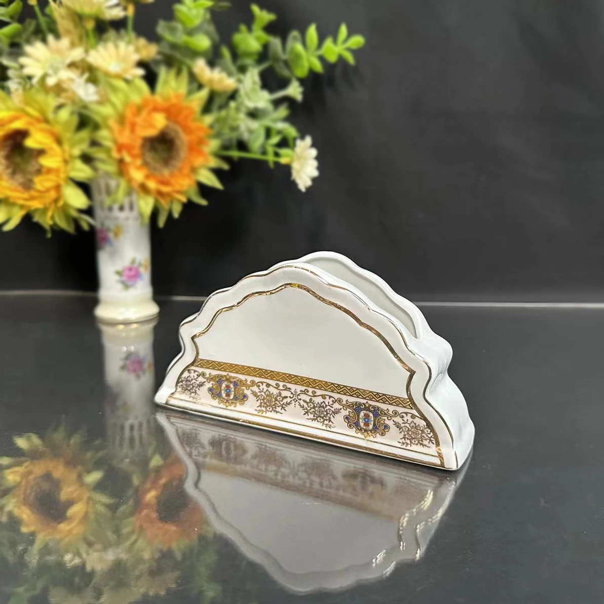 

Ceramic Napkin Holder, Tissue Holder, Desktop Decoration, Stand, Dining Table Arrangement, Home Decor