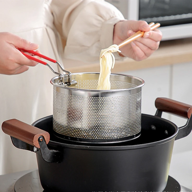 Filtro a caldo cucchiaio per Pasta cestello per frittura profonda residui di olio filtrazione colino a rete per verdure patatine fritte anelli di cipolla ala di pollo