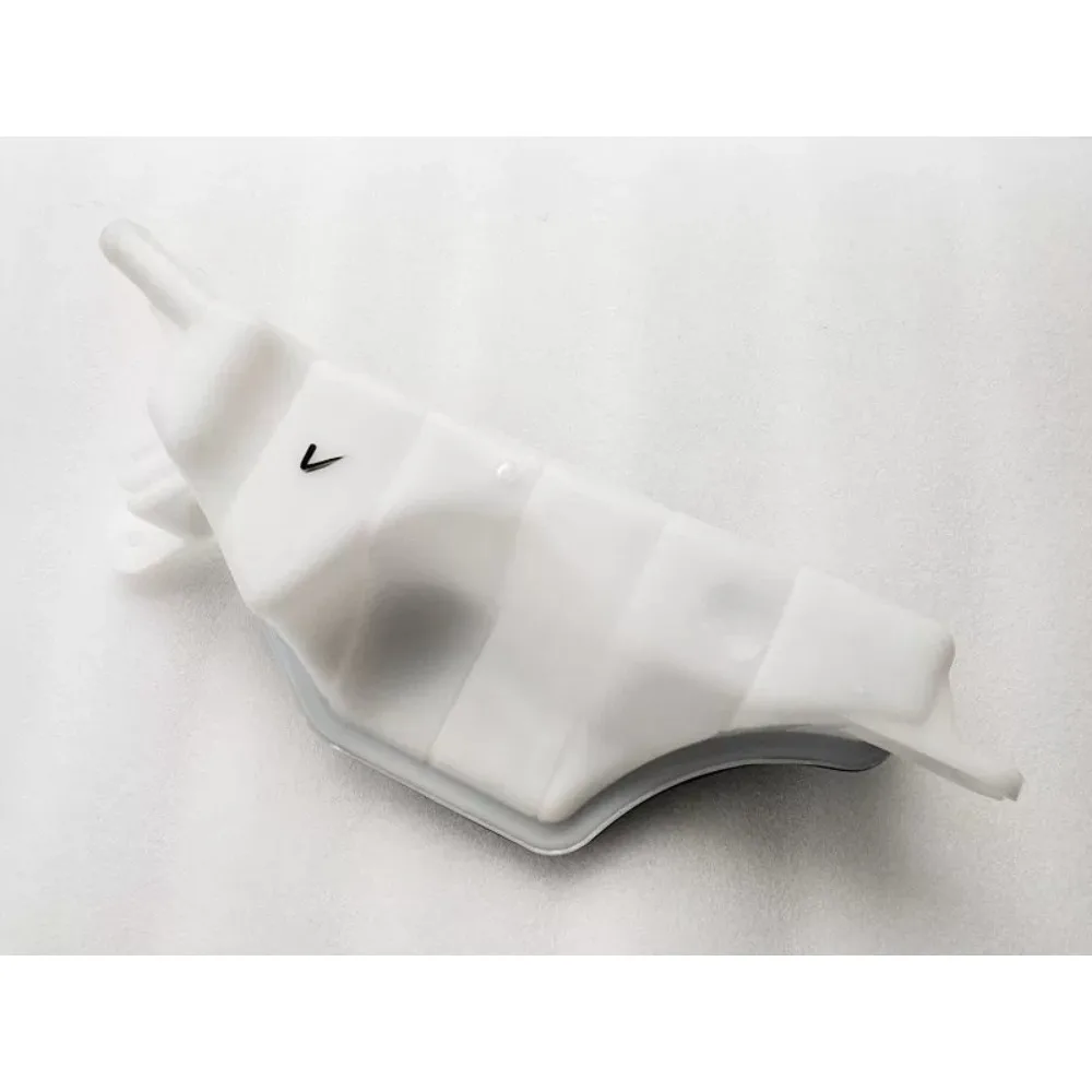 Automobile Parts Return Backup Auxiliary Water Tank Kettle for Geely Gleagle GX7 Englon SX7 Vision X6 GX9 Brand New Genuine