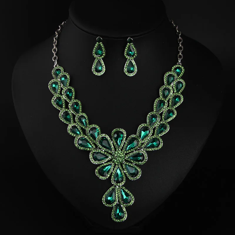 مجموعات مجوهرات قطرات الماء الفاخرة الخفيفة للنساء مأدبة كاملة كريستال قلادة طقم من الحلقان اكسسوارات الذكرى السنوية للزفاف هدية #5