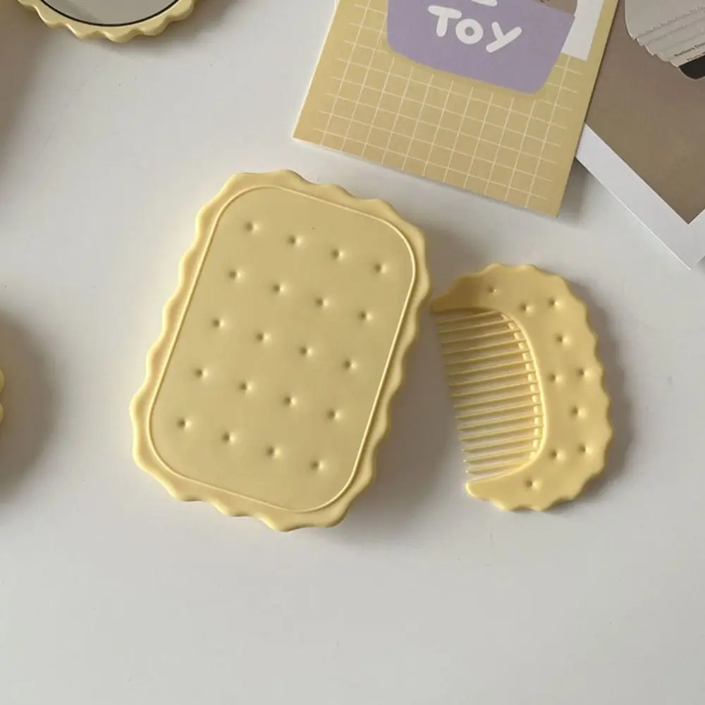 Mini Biscuit Hand-Held Mirror Portable Cheese Biscuit Design Biscuit Make-Up Mirror Cute Folding Biscuit Pocket Mirror Travel