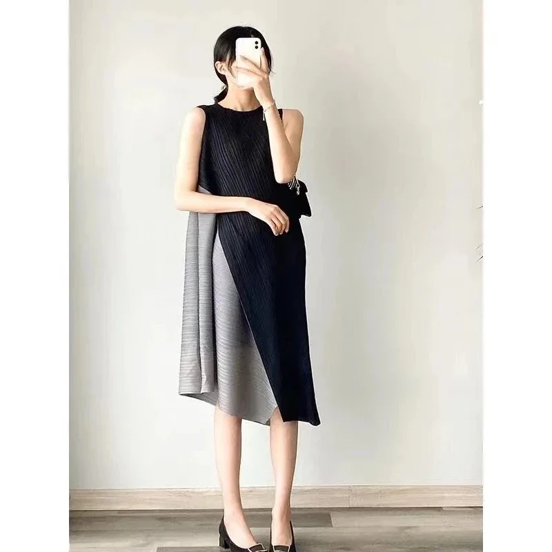 Miyake Pleated Dress Mid-length Fake Two-way Stitching Design Casual Loose Self-Cultivation Skirt Black and Gray 2021 Summer New